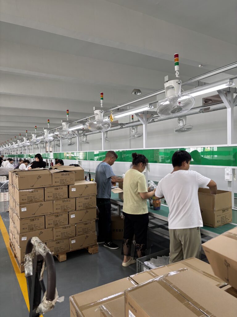 Cleaning appliance packing line